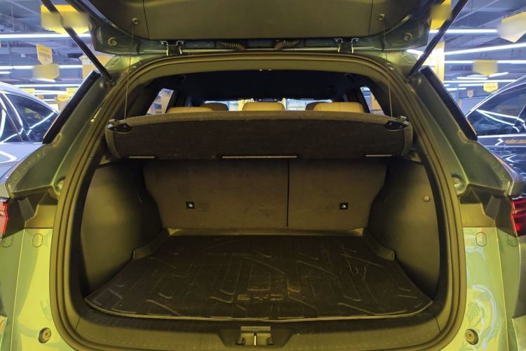 Used BYD Song Pro New Energy 2024 HONOR Edition DM-i 71KM Navigation Model Trunk