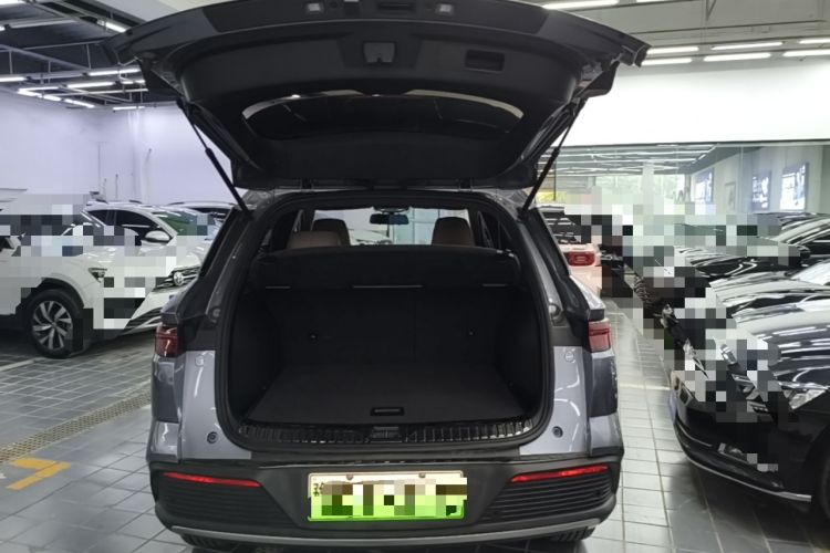 Used BYD Song Pro New Energy 2024 HONOR Edition DM-i 71KM Navigation Model Trunk