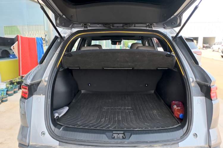 Used BYD Song Pro New Energy 2024 HONOR Edition DM-i 110KM Beyond Model Trunk