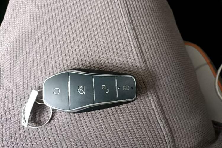 Used BYD Song Pro New Energy 2024 HONOR Edition DM-i 110KM Beyond Model Vehicle Key