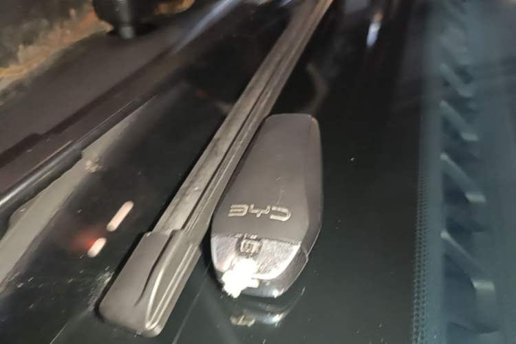 Used BYD Song Pro New Energy 2024 HONOR Edition DM-i 71KM Navigation Model Vehicle Key