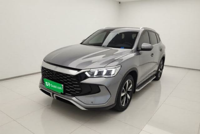 Ojetý BYD Song Pro New Energy 2024 HONOR Edition DM-i 71KM Navigation Model