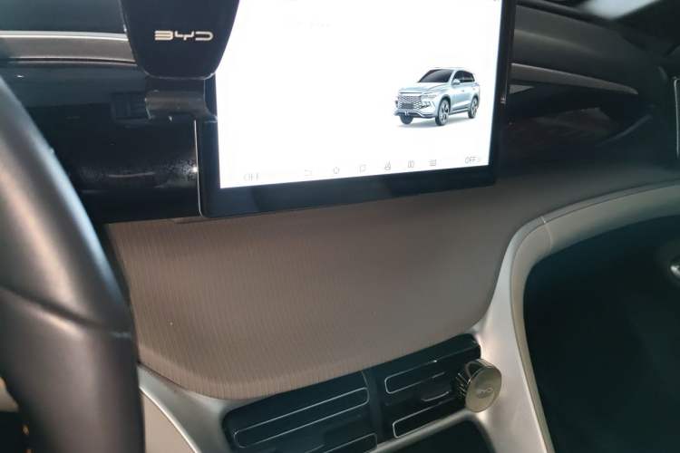 Used BYD Song Pro New Energy 2024 HONOR Edition DM-i 71KM Navigation Model Audio And AC Panel