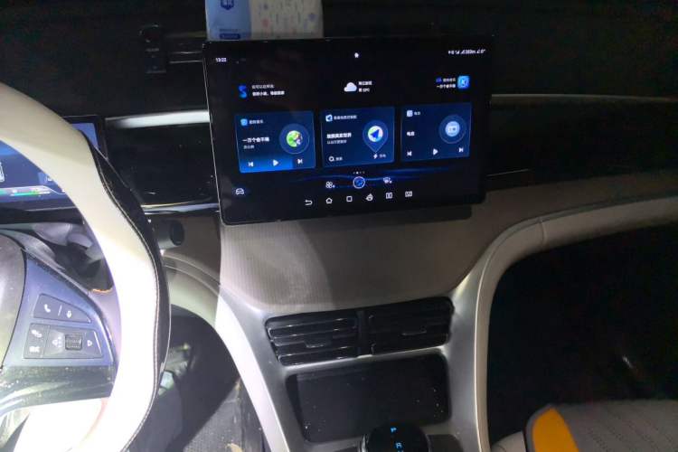 Used BYD Song Pro New Energy 2024 HONOR Edition DM-i 110KM Beyond Model Audio And AC Panel