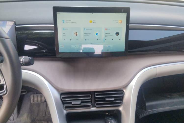 Used BYD Song Pro New Energy 2024 HONOR Edition DM-i 71KM Navigation Model Audio And AC Panel