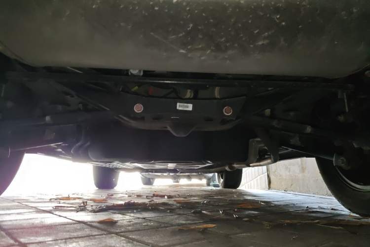 Used BYD Song Pro New Energy 2024 HONOR Edition DM-i 71KM Navigation Model Chassis Rear