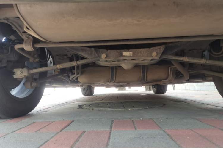 Used BYD Song Pro New Energy 2024 HONOR Edition DM-i 71KM Navigation Model Chassis Rear