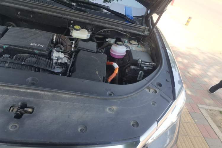 Used BYD Song Pro New Energy 2024 HONOR Edition DM-i 71KM Navigation Model Engine Bay Left
