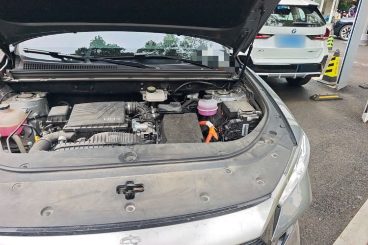 Used BYD Song Pro New Energy 2024 HONOR Edition DM-i 71KM Navigation Model Engine Bay Left
