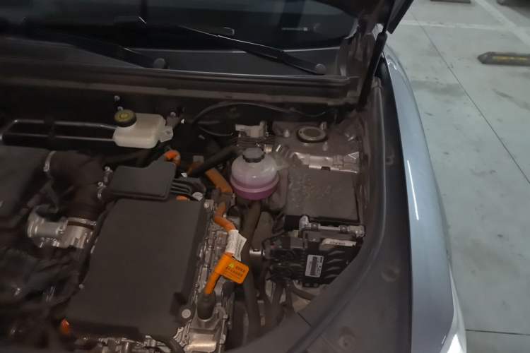 Used BYD Song Pro New Energy 2024 HONOR Edition DM-i 110KM Beyond Model Engine Bay Left