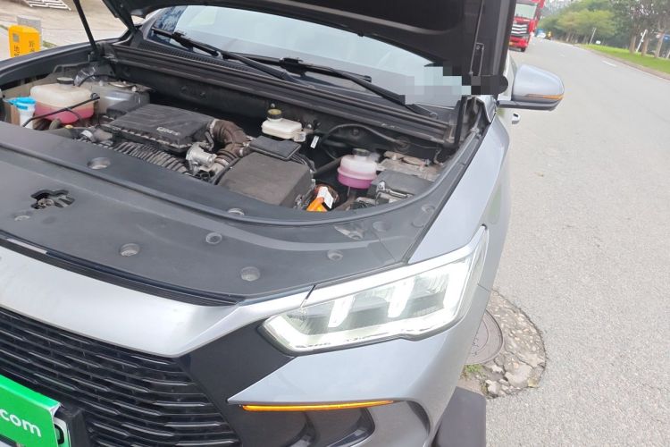 Used BYD Song Pro New Energy 2024 HONOR Edition DM-i 71KM Navigation Model Engine Bay Left