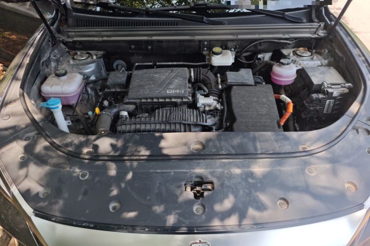 Used BYD Song Pro New Energy 2024 HONOR Edition DM-i 110KM Beyond Model Engine Bay
