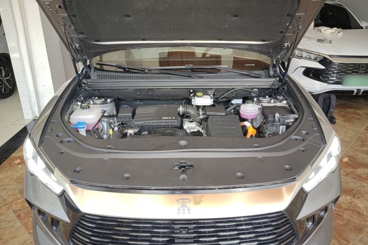 Used BYD Song Pro New Energy 2024 HONOR Edition DM-i 71KM Navigation Model Engine Bay