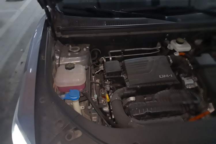 Used BYD Song Pro New Energy 2024 HONOR Edition DM-i 110KM Beyond Model Engine Bay Right
