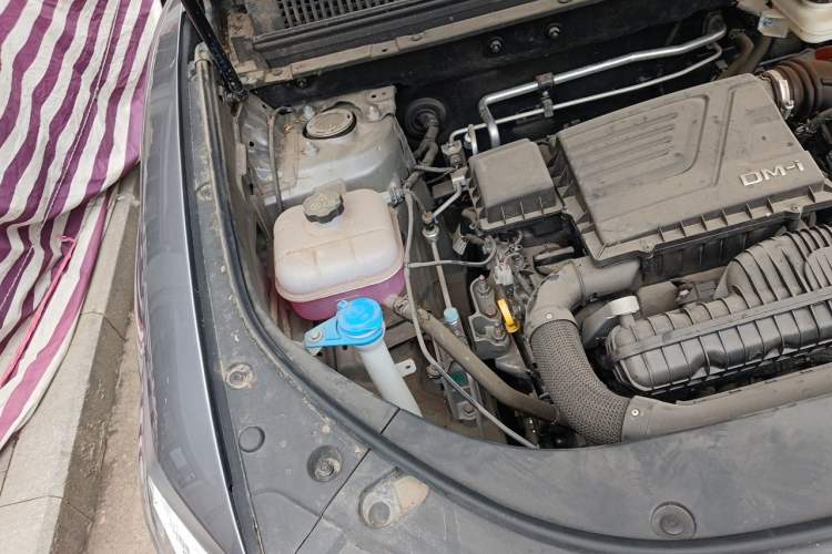 Used BYD Song Pro New Energy 2024 HONOR Edition DM-i 71KM Navigation Model Engine Bay Right