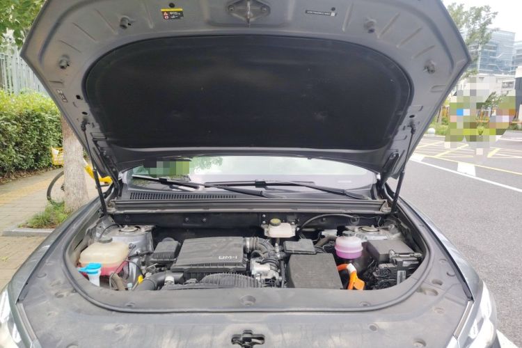 Used BYD Song Pro New Energy 2024 HONOR Edition DM-i 71KM Beyond Model Engine Bay