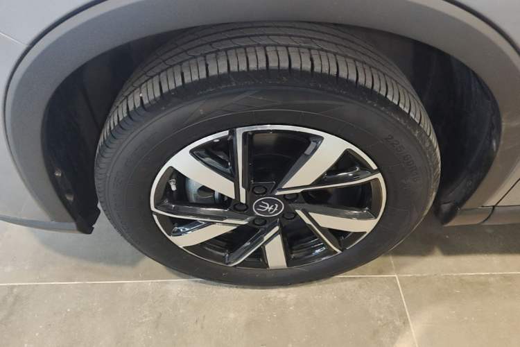 Used BYD Song Pro New Energy 2024 HONOR Edition DM-i 71KM Navigation Model Exterior 4