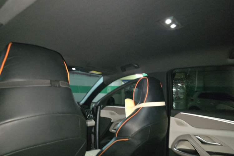 Used BYD Song Pro New Energy 2024 HONOR Edition DM-i 71KM Navigation Model Headliner