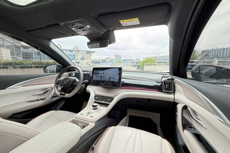Used BYD Song Pro New Energy 2024 HONOR Edition DM-i 71KM Beyond Model Interior 10