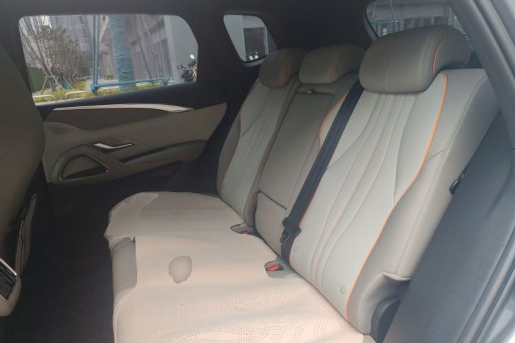 Used BYD Song Pro New Energy 2024 HONOR Edition DM-i 110KM Beyond Model Interior 4