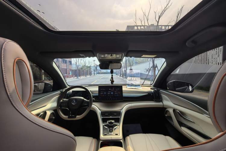 Used BYD Song Pro New Energy 2024 HONOR Edition DM-i 71KM Beyond Model Interior 5