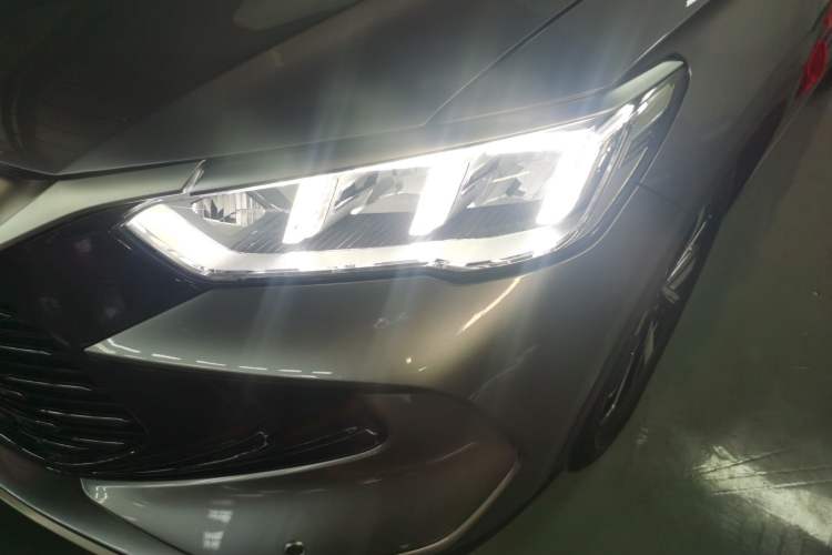 Used BYD Song Pro New Energy 2024 HONOR Edition DM-i 110KM Beyond Model Left Front Headlight