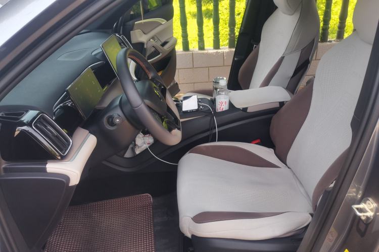 Used BYD Song Pro New Energy 2024 HONOR Edition DM-i 71KM Navigation Model Left Front Seat