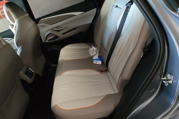 Used BYD Song Pro New Energy 2024 HONOR Edition DM-i 71KM Navigation Model Left Rear Seat