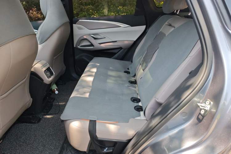 Used BYD Song Pro New Energy 2024 HONOR Edition DM-i 110KM Beyond Model Left Rear Seat