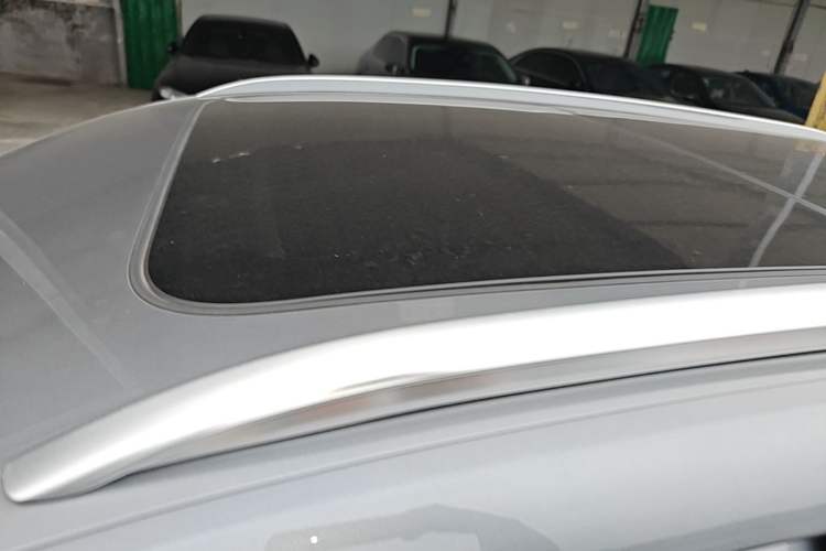 Used BYD Song Pro New Energy 2024 HONOR Edition DM-i 71KM Navigation Model Roof