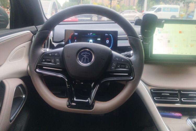 Used BYD Song Pro New Energy 2024 HONOR Edition DM-i 71KM Navigation Model Steering Wheel