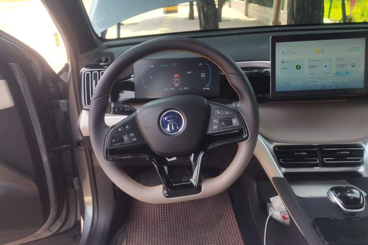 Used BYD Song Pro New Energy 2024 HONOR Edition DM-i 71KM Navigation Model Steering Wheel