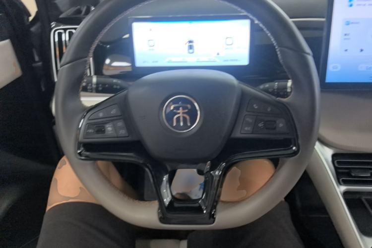 Used BYD Song Pro New Energy 2024 HONOR Edition DM-i 110KM Beyond Model Steering Wheel