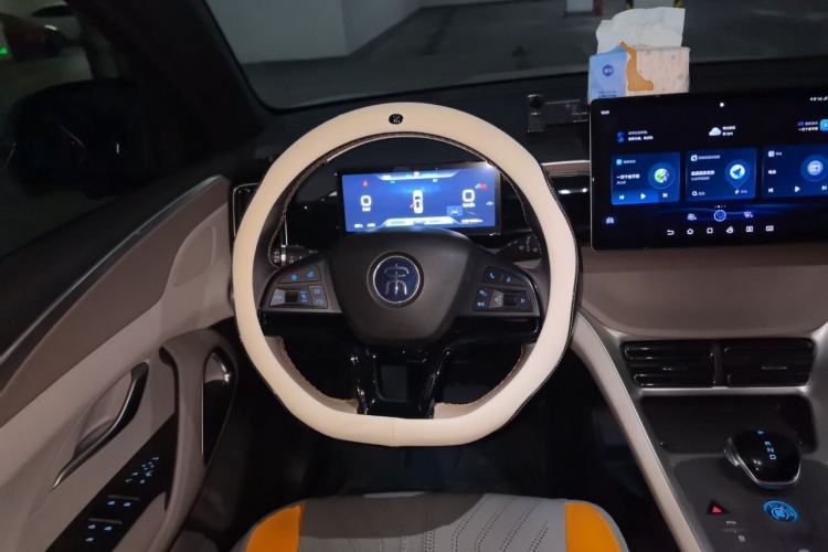 Used BYD Song Pro New Energy 2024 HONOR Edition DM-i 110KM Beyond Model Steering Wheel