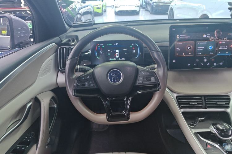 Used BYD Song Pro New Energy 2024 HONOR Edition DM-i 71KM Beyond Model Steering Wheel