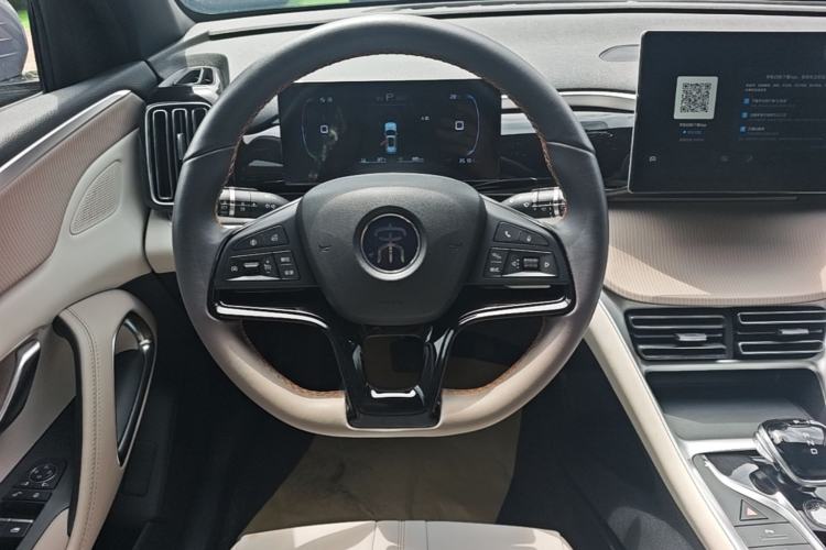 Used BYD Song Pro New Energy 2024 HONOR Edition DM-i 71KM Navigation Model Steering Wheel