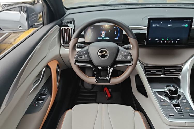Used BYD Song Pro New Energy 2024 HONOR Edition DM-i 71KM Navigation Model Steering Wheel