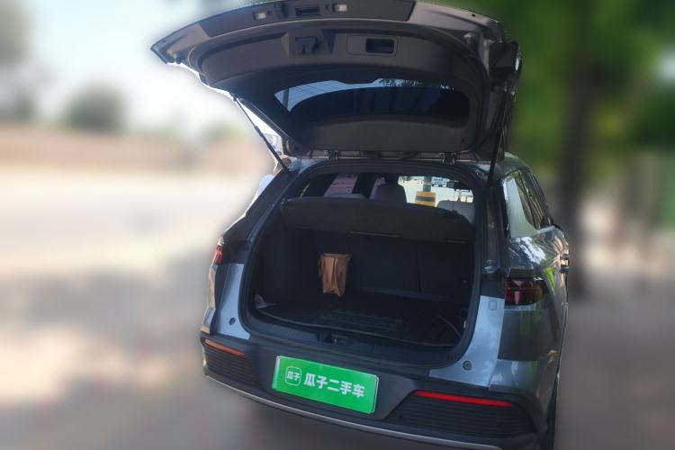 Used BYD Song Pro New Energy 2024 HONOR Edition DM-i 71KM Navigation Model Trunk