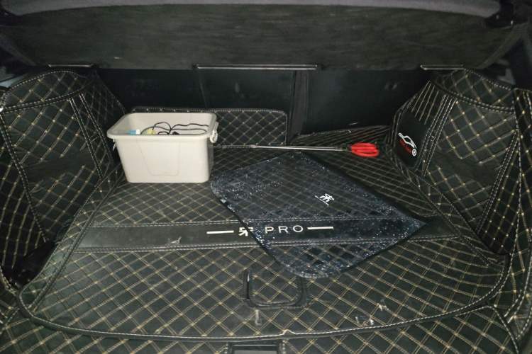 Used BYD Song Pro New Energy 2024 HONOR Edition DM-i 71KM Navigation Model Trunk