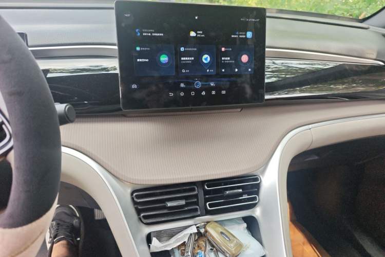 Used BYD Song Pro New Energy 2024 HONOR Edition DM-i 71KM Navigation Model Audio And AC Panel