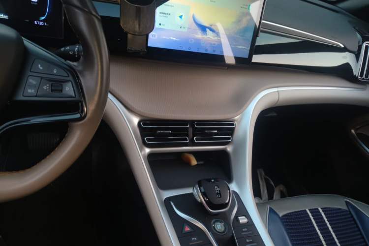 Used BYD Song Pro New Energy 2024 HONOR Edition DM-i 71KM Leading Model Audio And AC Panel