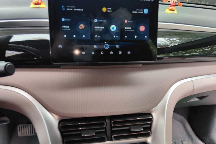 Used BYD Song Pro New Energy 2024 HONOR Edition DM-i 71KM Leading Model Audio And AC Panel