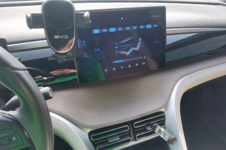 Used BYD Song Pro New Energy 2024 HONOR Edition DM-i 71KM Navigation Model Audio And AC Panel