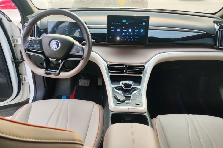 Used BYD Song Pro New Energy 2024 HONOR Edition DM-i 71KM Navigation Model Center Console