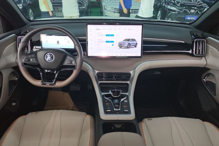 Used BYD Song Pro New Energy 2024 HONOR Edition DM-i 110KM Excellence Model Center Console