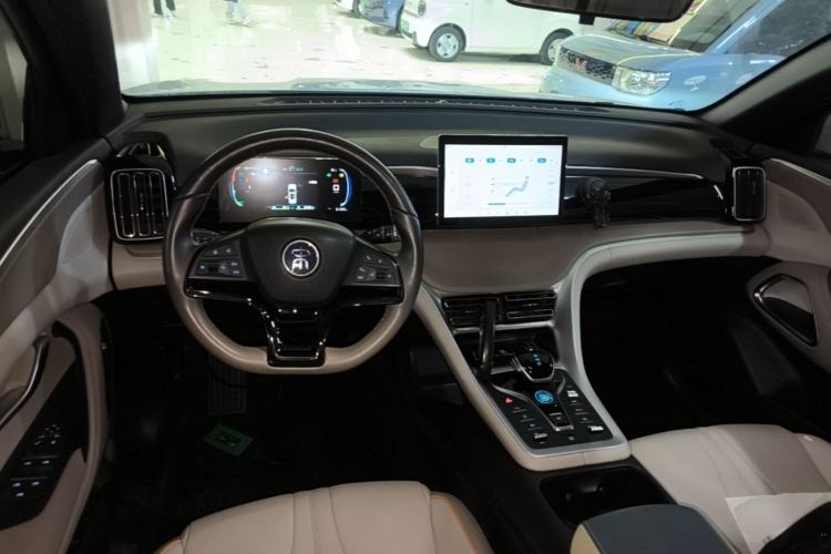 Used BYD Song Pro New Energy 2024 HONOR Edition DM-i 71KM Navigation Model Center Console
