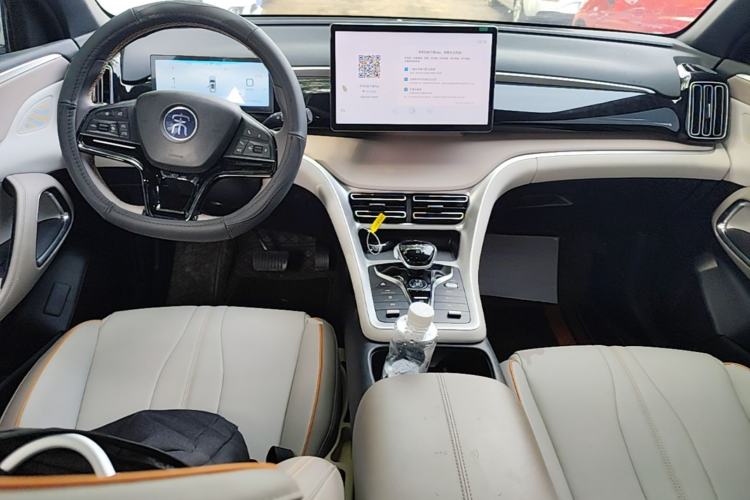 Used BYD Song Pro New Energy 2024 HONOR Edition DM-i 110KM Beyond Model Center Console