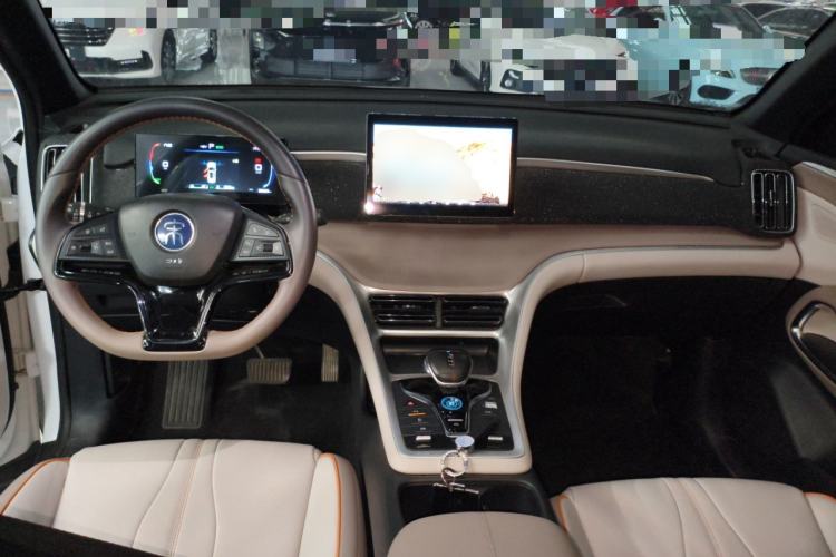 Used BYD Song Pro New Energy 2024 HONOR Edition DM-i 71KM Navigation Model Center Console