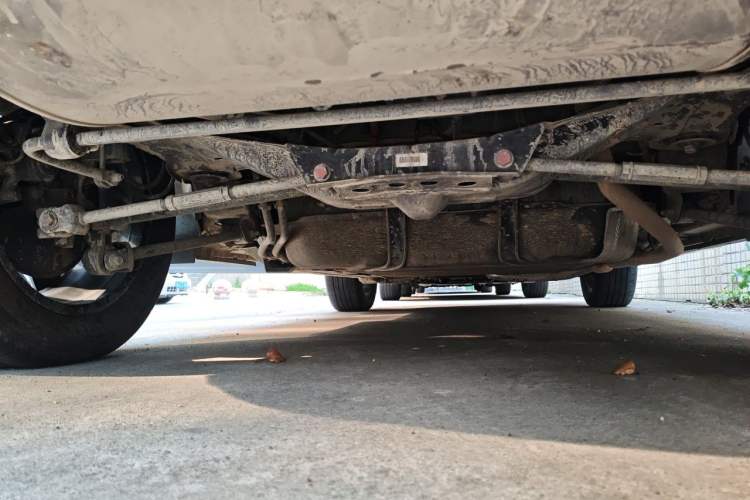 Used BYD Song Pro New Energy 2024 HONOR Edition DM-i 110KM Beyond Model Chassis Rear
