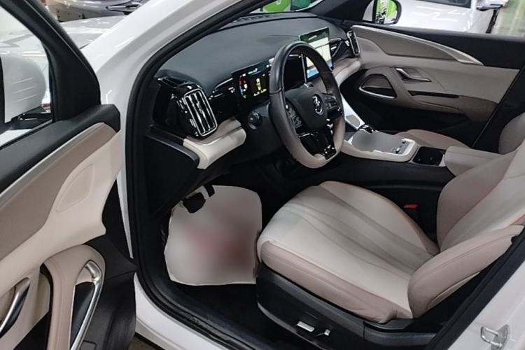Used BYD Song Pro New Energy 2024 HONOR Edition DM-i 71KM Navigation Model Driver Seat